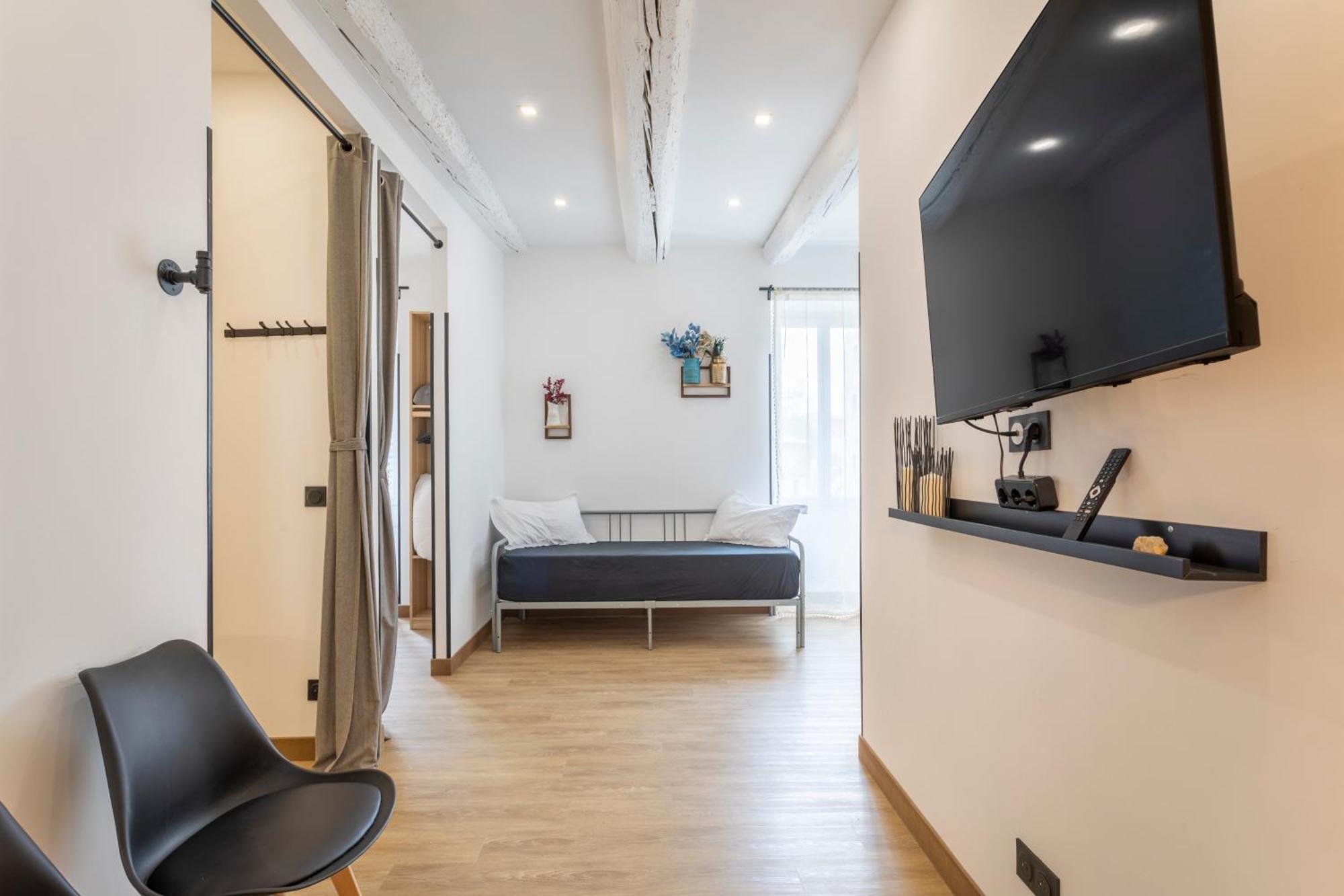 Adira Marseille Panier 2 Etoiles Apartment Exterior photo